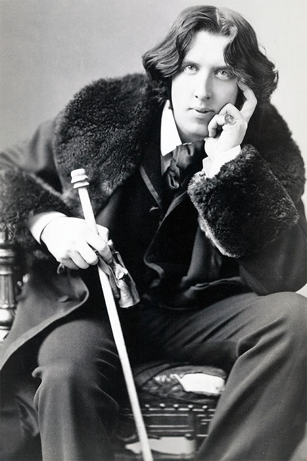 Oscar Wilde est un écrivain, romancier, dramaturge et poète irlandais